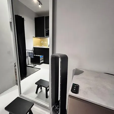 Central Cozy Loft In Apartment *